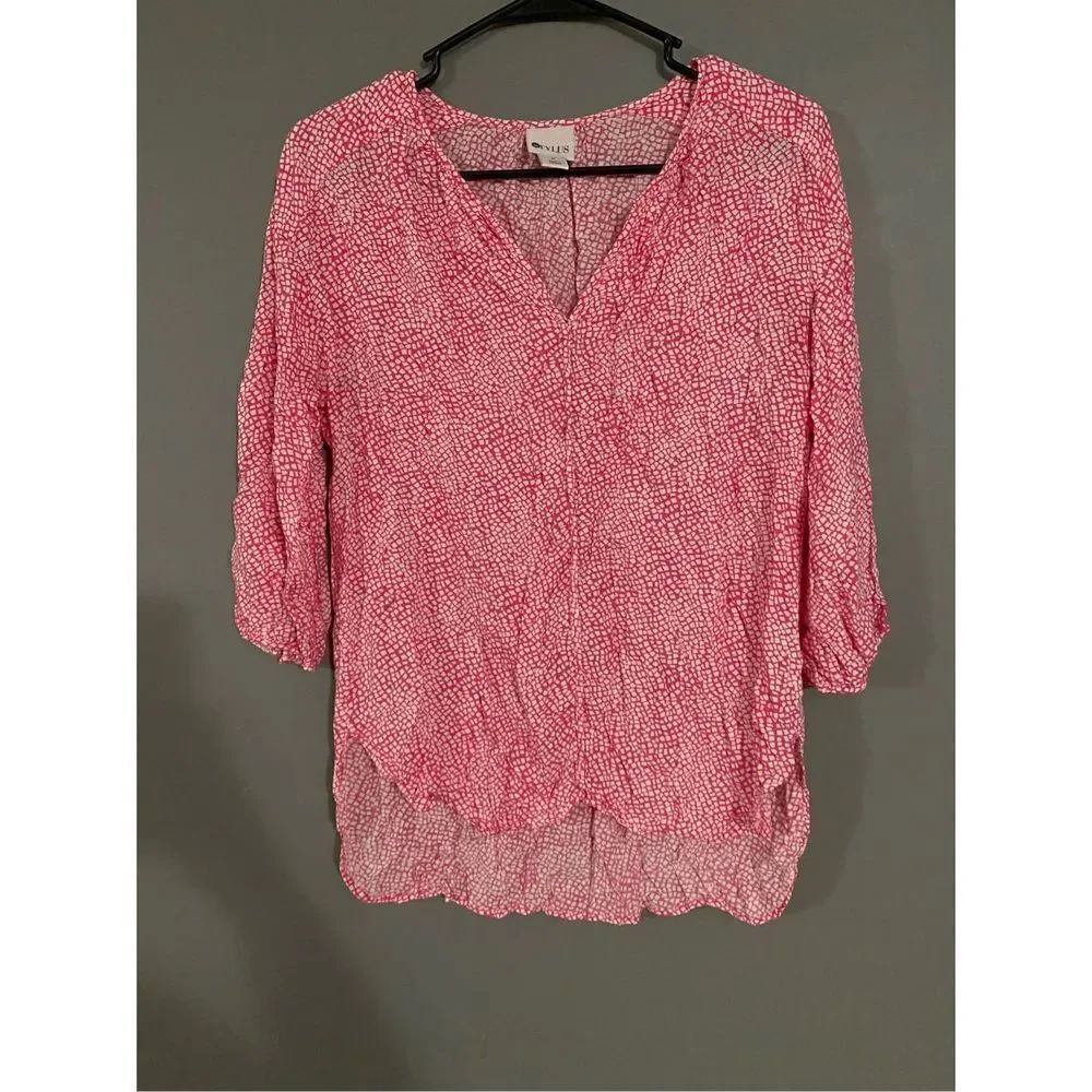 Stylus High Low 3/4th Sleeve Top Size Medium